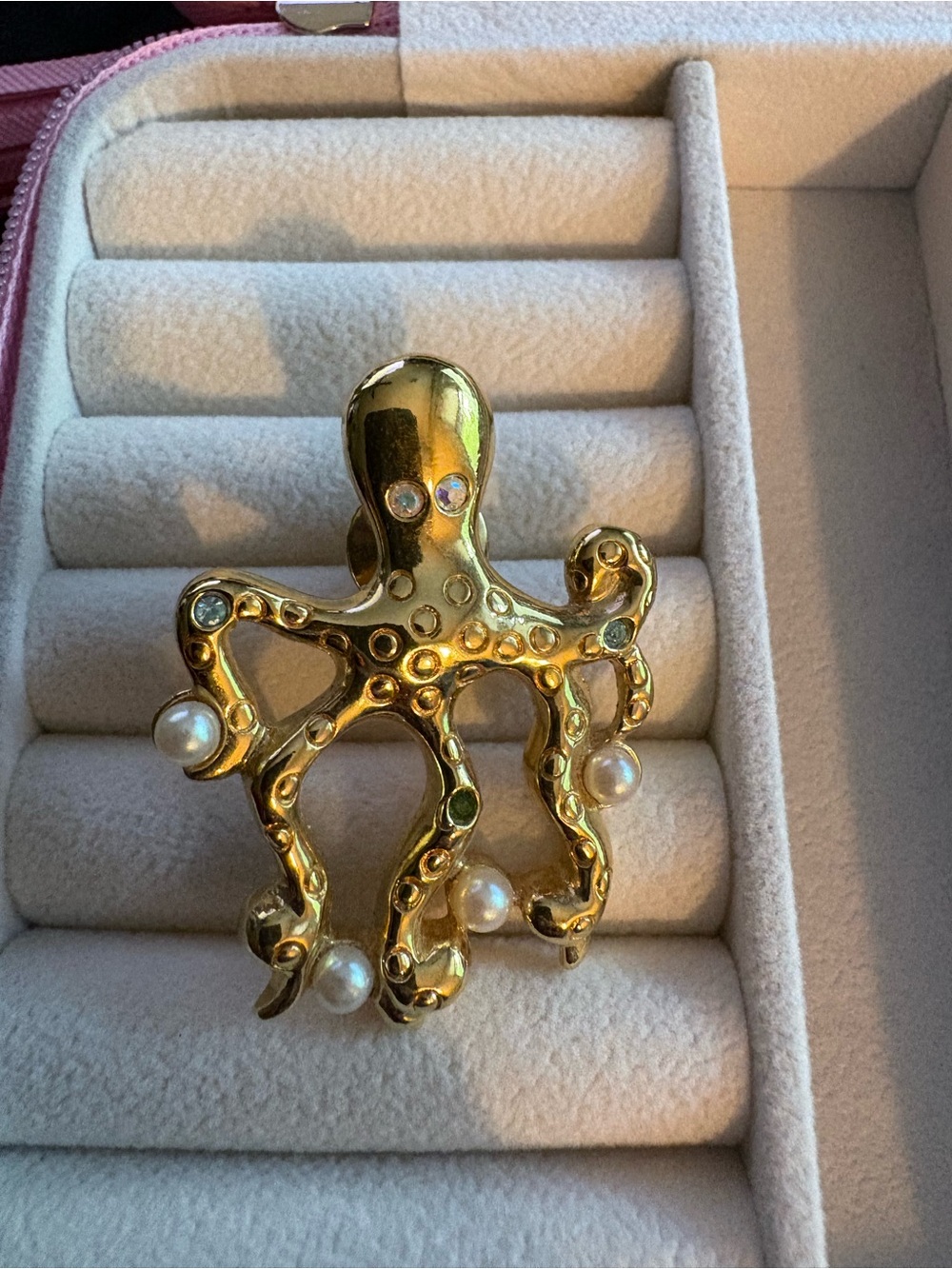 Avon Vintage Gold Octopus Pearl Accent Pin